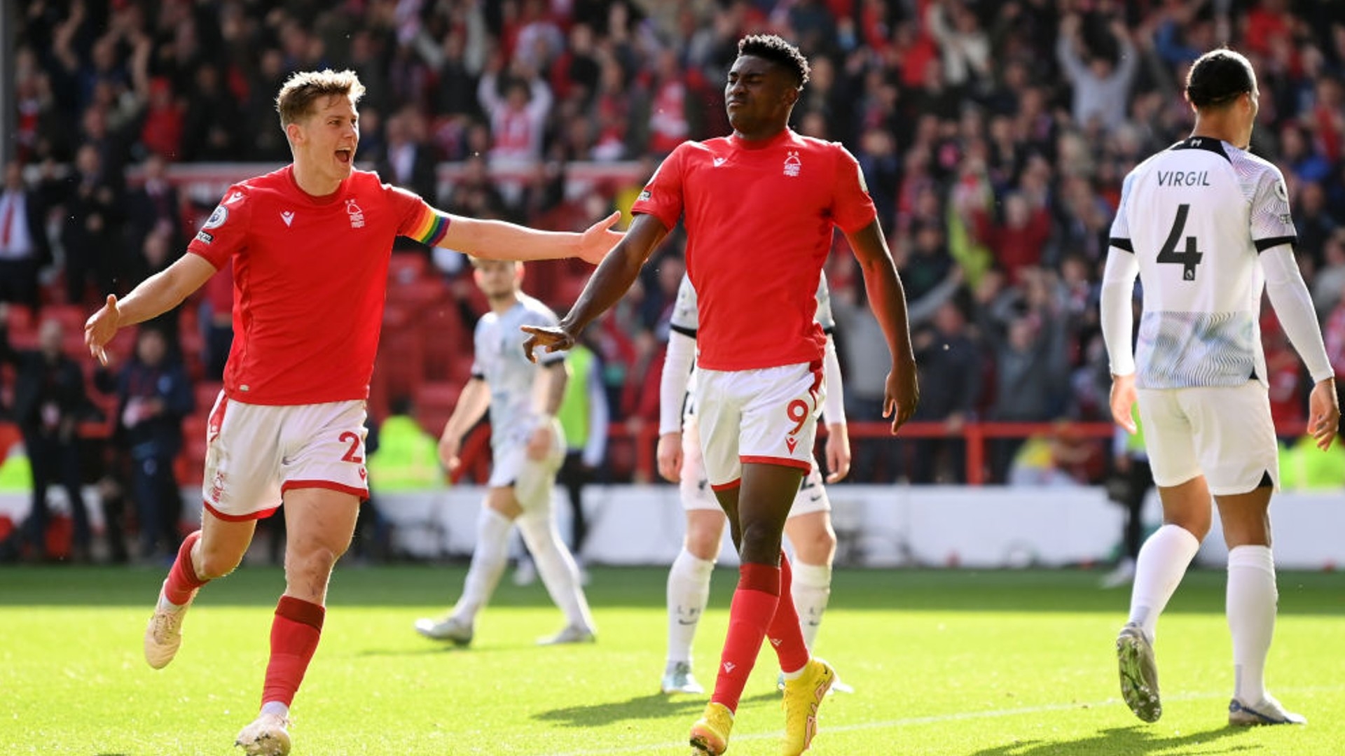 进攻同样给 进攻同样给